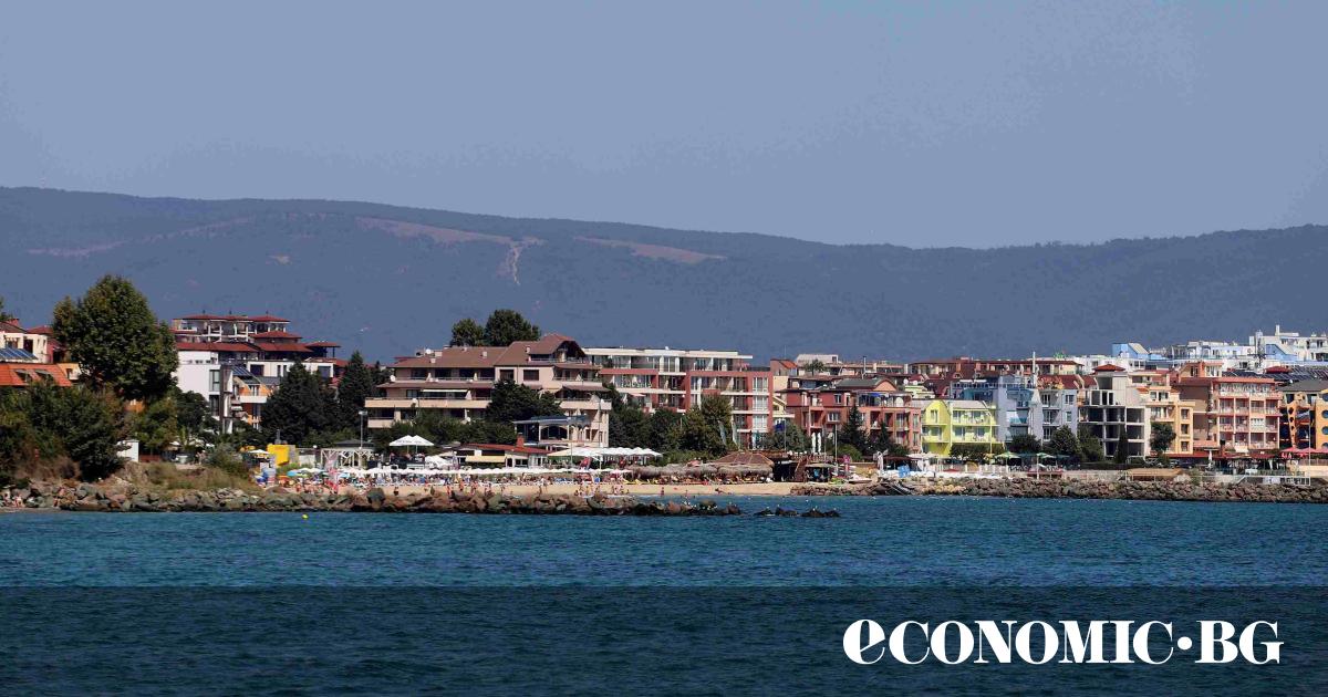 За получаването на бетон са нужни вода, пясък и цимент.