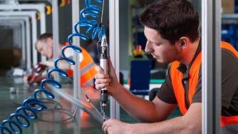 Защо едно ново работно място в Добрич значи повече от подобно в София