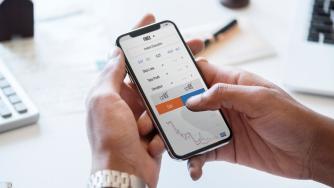 Парите гласуват