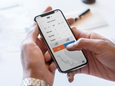 Парите гласуват