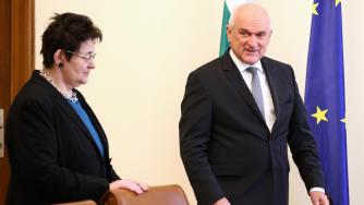 Вечерни новини: 300 млн. лв. нов държавен дълг; Строи се голяма батерия до ВЕЦ „Въча 1“