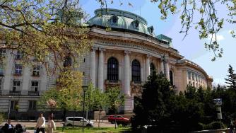 Държавата гарантира 30 млн. лв. за студентски заеми