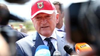 Кабинетът отпуска 1 млн. лв. за лебедка и оборудване на медицинския хеликоптер