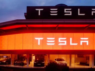 Tesla е все по-близо до автономното шофиране в Китай
