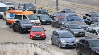 Транспортното министерство ограничава броя на изпитите за книжка