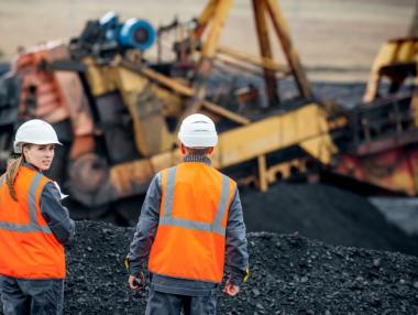 Как постепенно да премахнем изкопаемите горива, без никой да изостава?