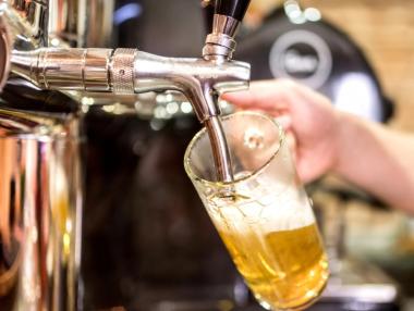 Цени на бирата в Европа: Колко ще плащат феновете по време на Евро 2024?