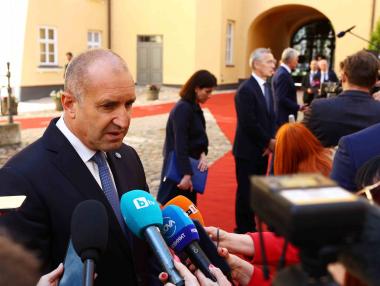 Румен Радев насрочи първото заседание на новия парламент