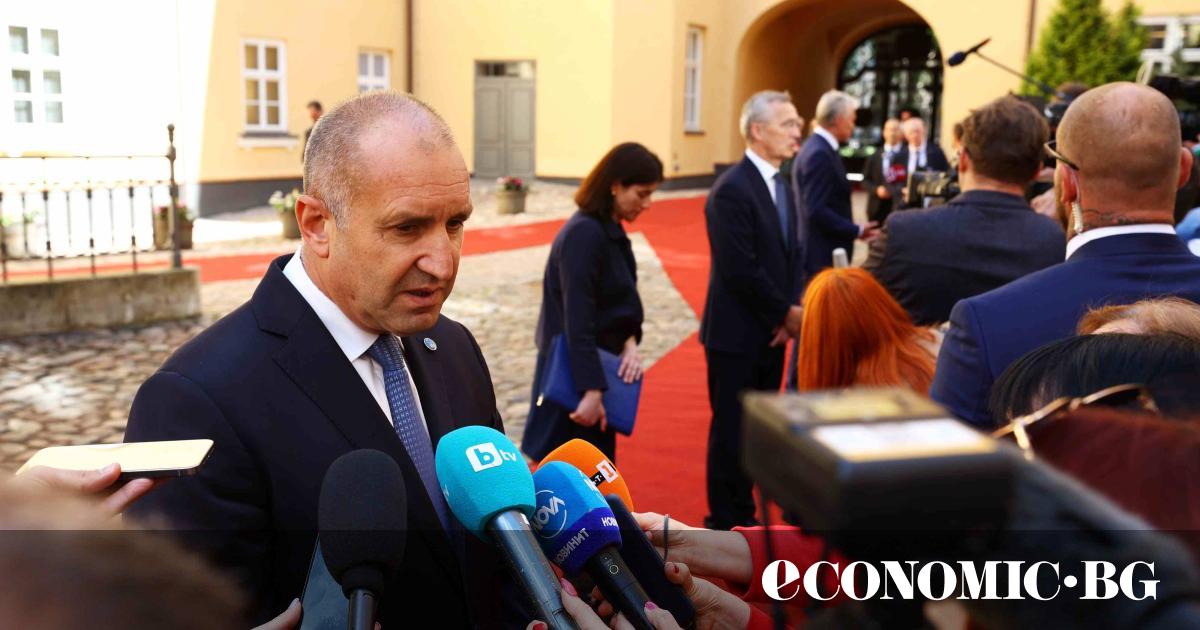 Със свой указ на основание чл. 75 от Конституцията, държавният