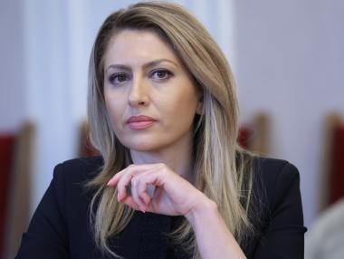 Вечерни новини: ГЕРБ издига Рая Назарян за председател на НС; „Хювефарма“ откри нов завод за ваксини