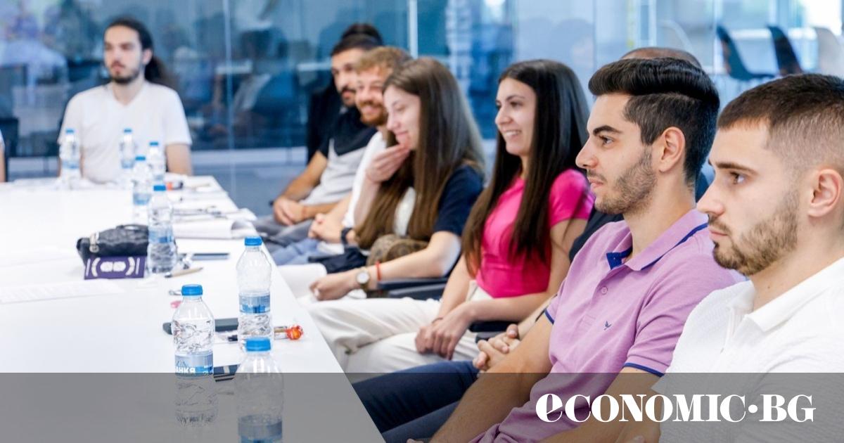 С огромен интерес започна новото издание на знаковата Лятна стажантска