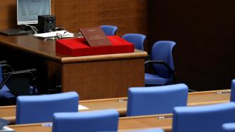 Работата на парламента не може да започне от почивки