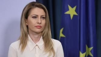 Коя е Рая Назарян – новият председател на Народното събрание?