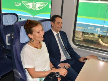 Следващата партида от вагоните втора ръка идва „до дни“