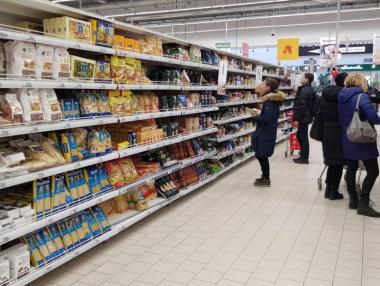 България достига 60% от средноевропейските цени, конвергенцията се забавя