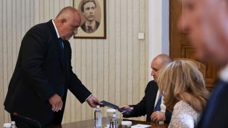 Вечерни новини: ГЕРБ ще предложи правителство на малцинството; Нов бранд за дрехи втора употреба