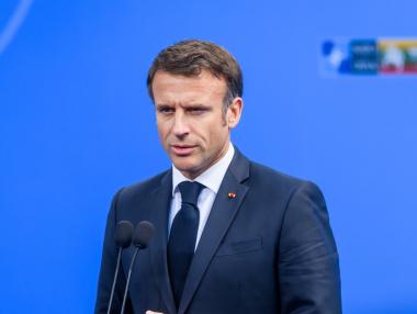 Какви са сценариите за парламентарните избори във Франция