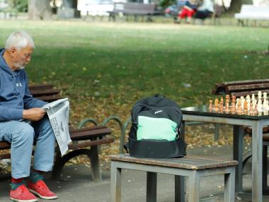 Средната пенсия изпреварва все повече минималната заплата