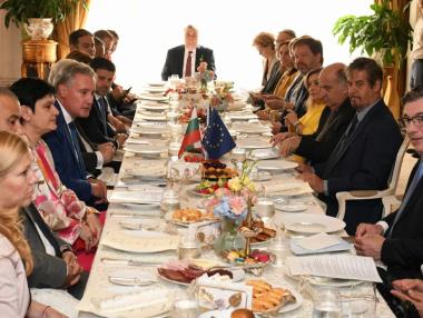 Политическа стабилност, eврозона, ОИСР и Шенген – решаващи за българския бизнес