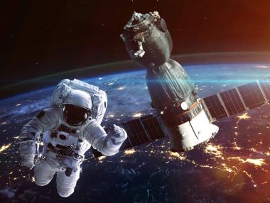 НАСА избра SpaceX да унищожи Международната космическа станция