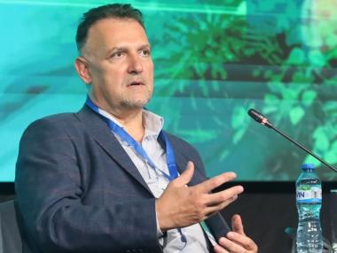 Does Kozloduy NPP need a new steam generator and what are the options?