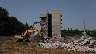 Разчистването на терена на Детската болница ще приключи до 3 – 4 месеца