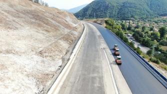 Трафикът от Гърция се облекчава с нова отсечка край Симитли