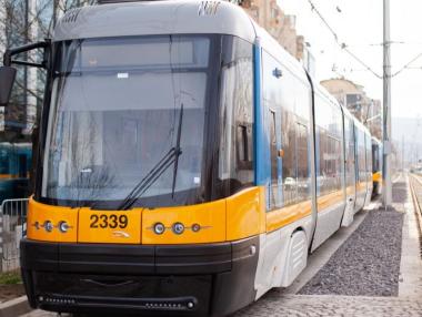 Вечерни новини: Търг за нови трамваи в София; Искат се смени в големите столични общински дружества