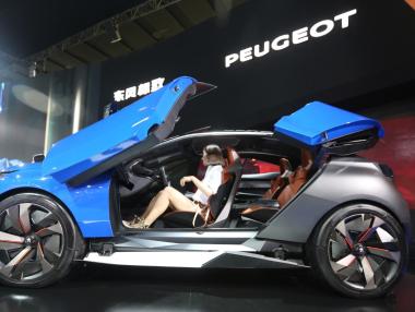 Stellantis ще разшири гамата от хибридни модели автомобили