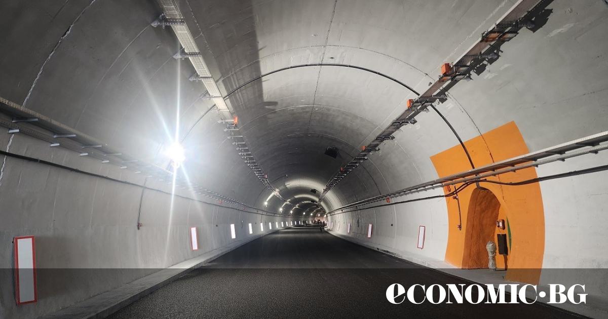 През следващата седмица ще бъде пуснато движението в тунелите Топли