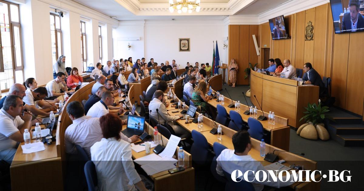 Две от три комисии в Столичния общински съвет (СОС) приеха