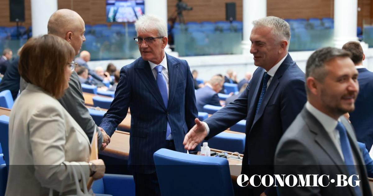 Парламентарната група на ДПС, водена все още от Делян Пеевски,