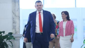 Вечерни новини: Групата на ДПС се срина, мандатът отива в ПП-ДБ; Визията за „Индустриален парк Цалапица“