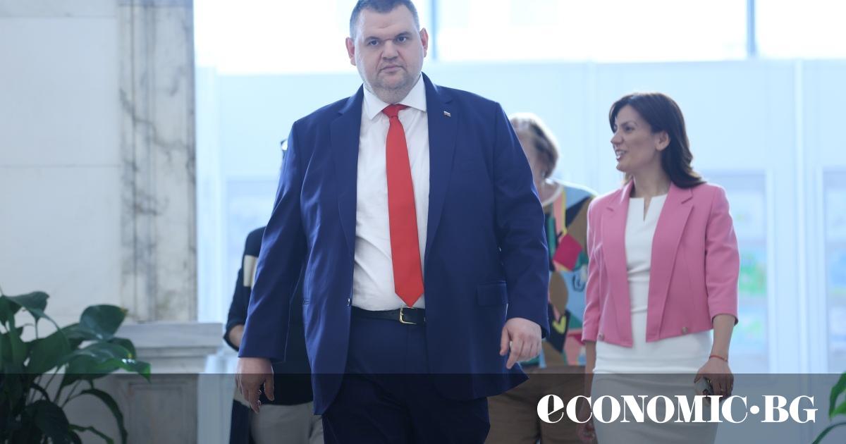 Пеевски изключи 17 депутати от ДПС, мандатът отива в ПП-ДБПарламентарната