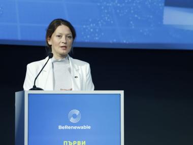 Цветелина Пенкова е първата жена президент на Европейския енергиен форум