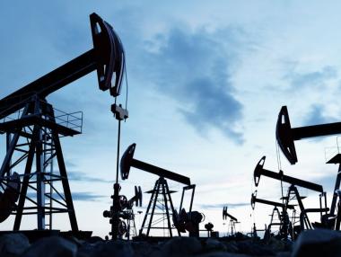 Цените на петрола вървят към втори седмичен спад