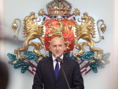 Румен Радев обяви кога връчва мандата