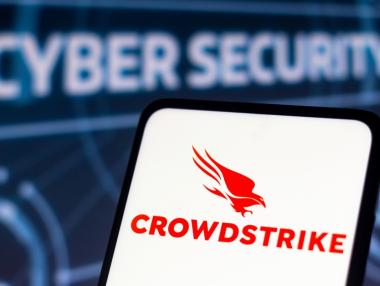 Акциите на CrowdStrike потънаха с 20%