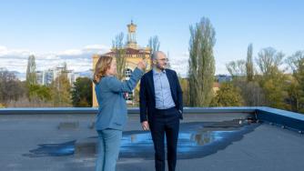 Отбранителна бизнес сила