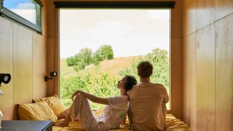 „Половината ни села умират“: Как дигиталните номади съживяват Европа