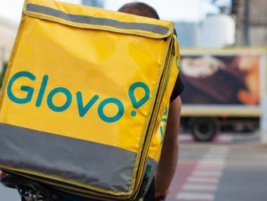 ЕС разследва картел между Glovo и Delivery Hero
