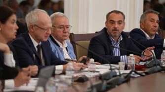 Бизнесът поиска и получи по-щедри компенсации за скъпия ток