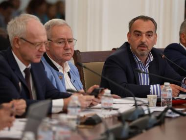 Бизнесът поиска и получи по-щедри компенсации за скъпия ток