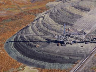 Седмични новини за енергетика: Пари от САЩ за енергийни проекти; Държавните мини на изкуствено дишане