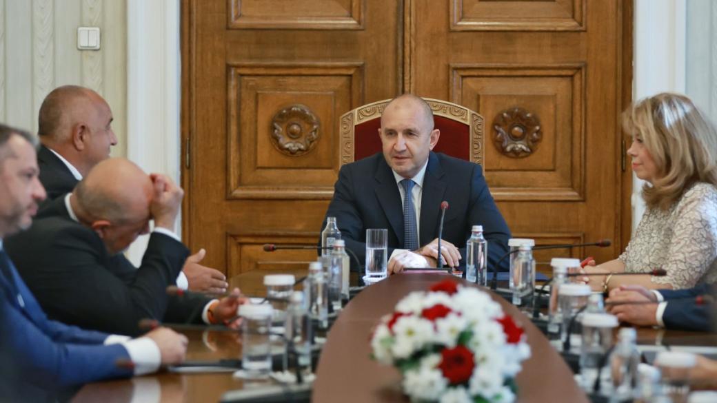 Вечерни новини: Ограниченията за президента остават; „Мини Марица-Изток“ е на изкуствено дишане
