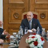 Вечерни новини: Ограниченията за президента остават; „Мини Марица-Изток“ е на изкуствено дишане