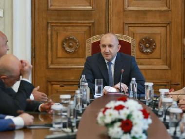 Вечерни новини: Ограниченията за президента остават; „Мини Марица-Изток“ е на изкуствено дишане
