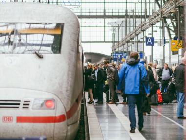 Eврозоната изненада с 0.3% икономически растеж