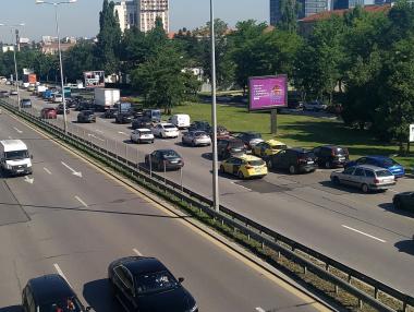 Предложение: Законът за движение по пътищата да се раздели на две
