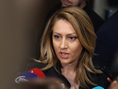 Рая Назарян предварително отказа да бъде служебен премиер